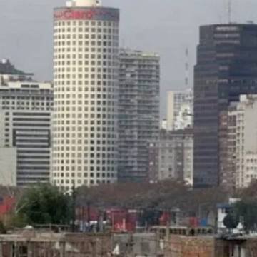 La pobreza en CABA cayó 10,8 puntos