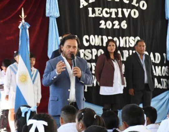 Más de 350 mil alumnos comenzaron hoy las clases: el gobernador Sáenz inauguró el ciclo lectivo 2026 desde Cachi