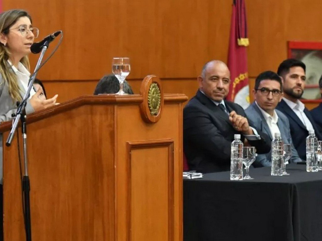 Educación Financiera : Lanzaron cursos para transformar el comportamiento de la ciudadanía y fortalecer la economía regional