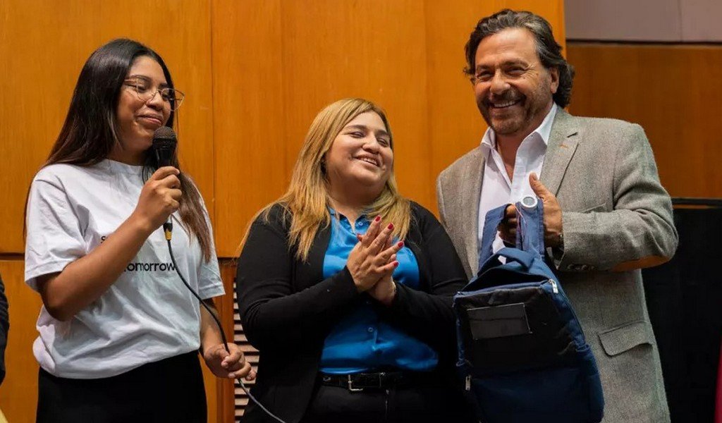 Sáenz: “Los jóvenes nos enseñan que el consenso y la solidaridad construyen futuro”