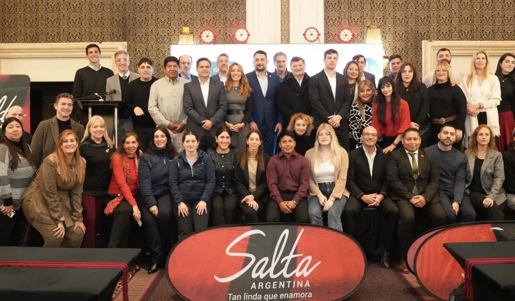 Salta consolidó su oferta turística en Buenos Aires ante una masiva convocatoria