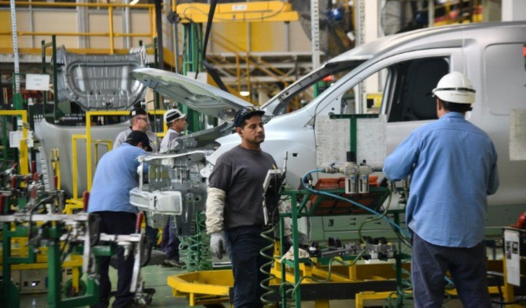 La economía rebotó en agosto 0,7%